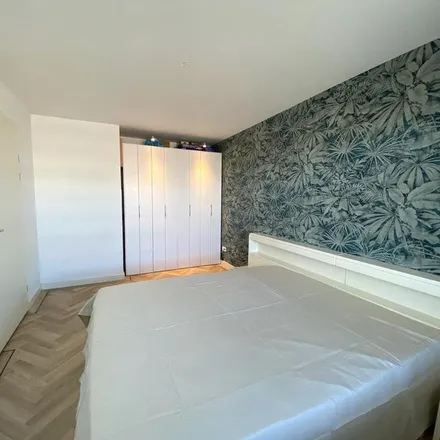 Rent this 3 bed apartment on Q-park in Stadshart, Stadsplein