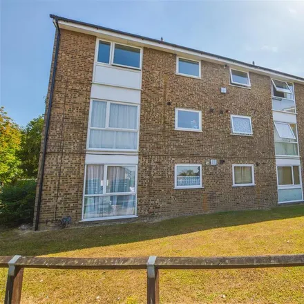 Rent this 2 bed apartment on The Bell Roundabout in Barnet Road, London Colney