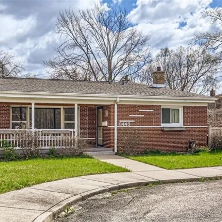 Buy this 3 bed house on 11445 South Rockwell Street in Chicago, IL 60655