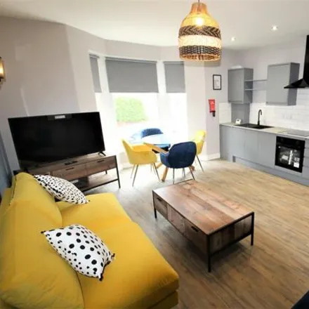 Rent this 1 bed house on Back Edinburgh Road in Leeds, LS12 3RF