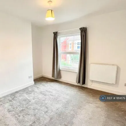 Image 6 - The Balloon, 52 Foster Hill Road, Bedford, MK40 2ET, United Kingdom - Townhouse for rent