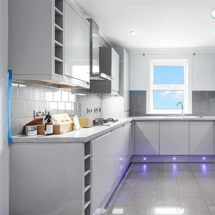 Rent this 4 bed apartment on 25 St. Saviour's Road in London, CR0 2TR