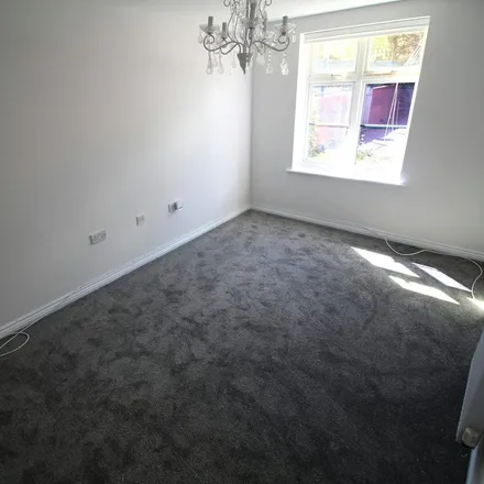 Rent this 2 bed apartment on Yesss Electrical in Clarke Road, Nottingham