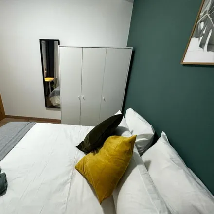 Image 3 - Centro de Estudios Turísticos Ábaco, Plaza de España, 11, 28008 Madrid, Spain - Room for rent