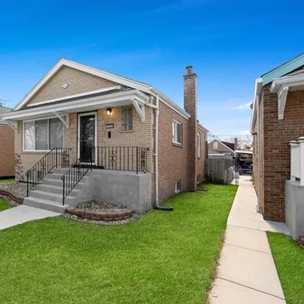 Buy this 2 bed house on 3935 West 67th Place in Chicago, IL 60629