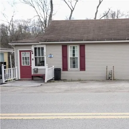 Buy this 1 bed house on 417 Valley Street in Robinson Township, PA 15057