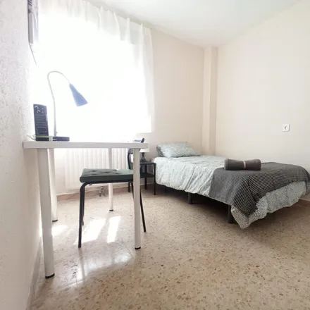 Rent this 5 bed room on Madrid in Calle de Braille, 20