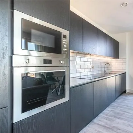 Image 2 - Legacy House, Victoria Road, London, W3 6FH, United Kingdom - Room for rent