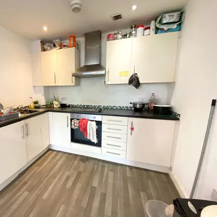Image 3 - 34 Hulme High Street, Manchester, M15 5JS, United Kingdom - Apartment for rent