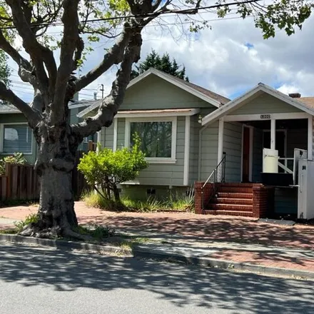 Buy this 3 bed house on 1003 Chula Vista Avenue in Burlingame, CA 94010