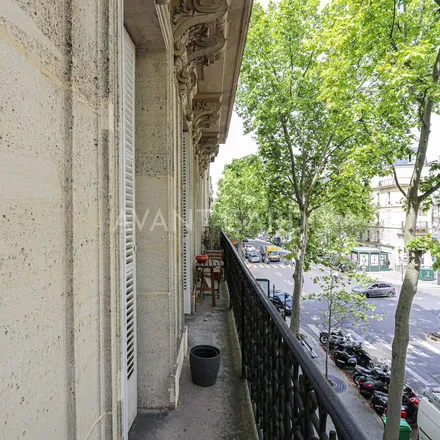 Rent this 4 bed apartment on 136 Avenue de Villiers in 75017 Paris, France