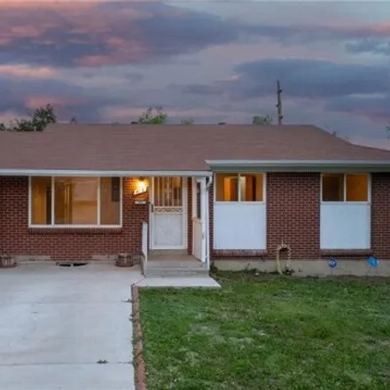 Buy this 3 bed house on 425 South Wheeling Way in Aurora, CO 80012