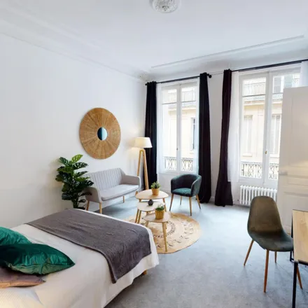 Image 1 - 167 Boulevard Malesherbes, 75017 Paris, France - Room for rent
