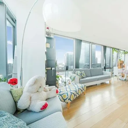 Buy this 2 bed apartment on Platform 4 in North Quay, Canary Wharf