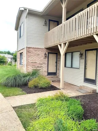 Rent this 1 bed condo on Eagle Ridge in Petersburg, O'Fallon