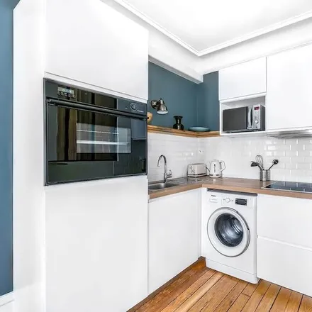 Rent this 1 bed apartment on Paris