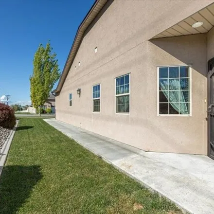 Image 5 - 2787 West 30th Place, Kennewick, WA 99337, USA - Townhouse for sale