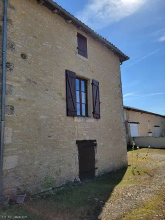 Image 5 - 16700 Ruffec, France - House for sale