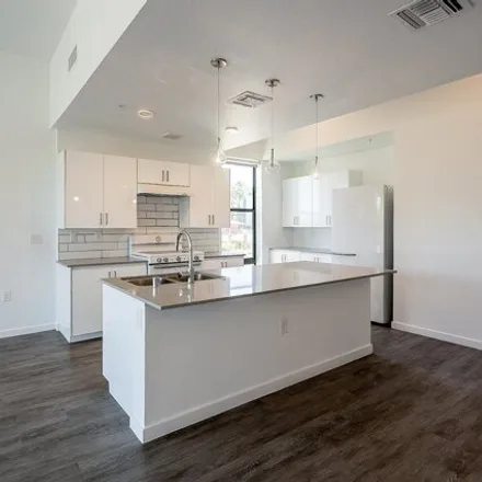 Image 6 - en Hance Park Condominiums, 1130 North 2nd Street, Phoenix, AZ 85004, USA - Apartment for rent