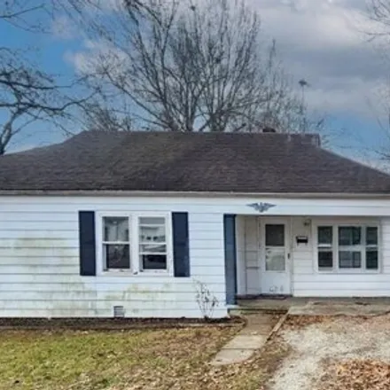Buy this 2 bed house on 257 East Kentucky Street in Windsor, MO 65360