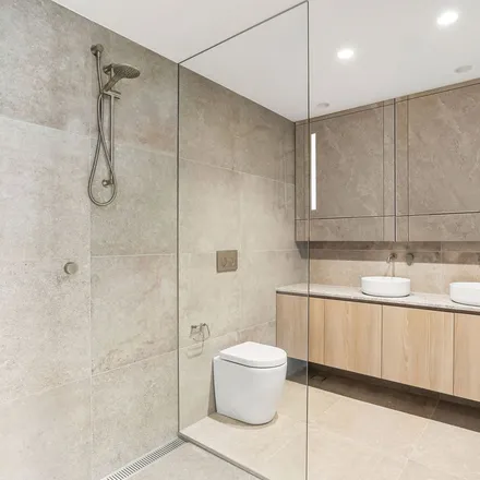 Image 8 - Illawong Avenue, Tamarama NSW 2026, Australia - Apartment for rent