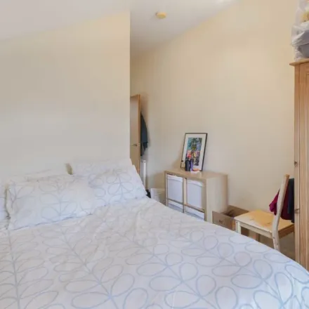 Rent this 1 bed apartment on 42 Kepler Road in London, SW4 7PQ