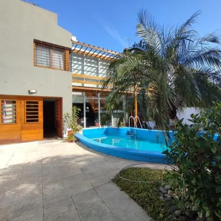 Buy this 3 bed house on Libertad 735 in Centro, 1878 Quilmes