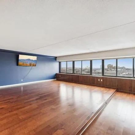 Image 4 - Riverview Tower, South 1st Street, Minneapolis, MN 55454, USA - Condo for sale