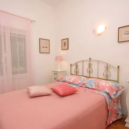 Rent this 3 bed apartment on 21410 Općina Postira