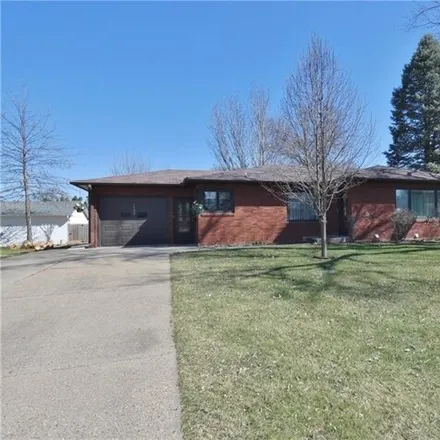 Buy this 3 bed house on 690 Madison Street in Pella, IA 50219