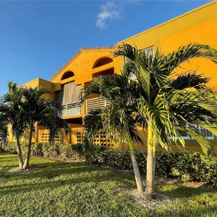 Image 5 - 9711 Fontainebleau Boulevard, Fountainbleau, Miami-Dade County, FL 33172, USA - Condo for rent
