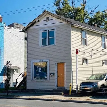 Buy this studio house on 483 Mithoff Street in Columbus, OH 43206