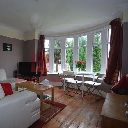 Rent this 3 bed house on 27 St Anne's Road in Leeds, LS6 3NY
