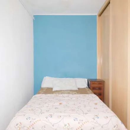 Rent this 3 bed apartment on Passeig de la Mare de Déu del Coll in 08001 Barcelona, Spain