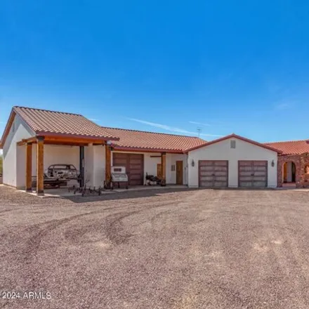 Buy this 3 bed house on 2399 West Speer Trail in Maricopa County, AZ 85086