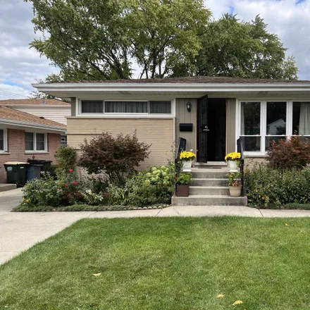 Buy this 3 bed house on 1307 South Highland Avenue in Arlington Heights, IL 60005