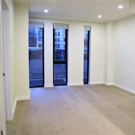 Image 2 - 41-26 44th Street, New York, NY 11104, USA - Apartment for rent