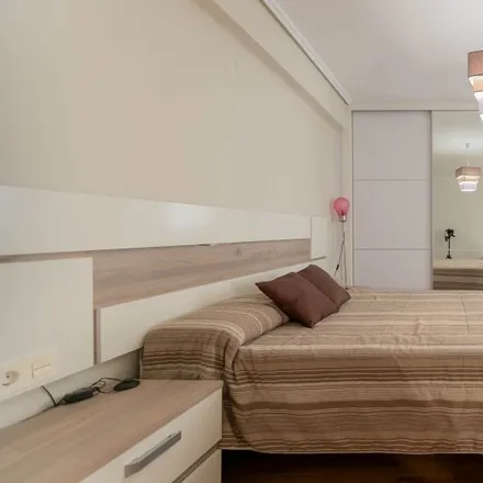 Rent this 3 bed room on Col·legi La Fontaine in Carrer de Mendizábal, 46100 Burjassot