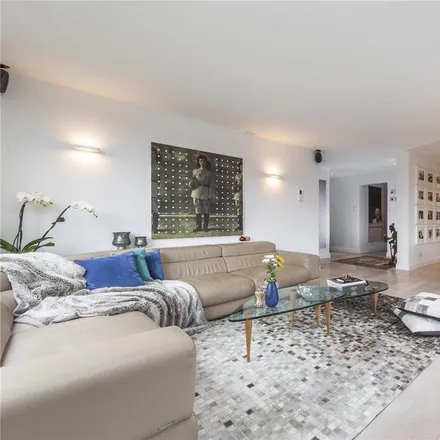 Rent this 2 bed apartment on 26 Bracknell Gardens in London, NW3 7EH