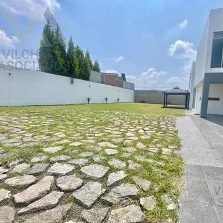 Rent this 4 bed house on Avenida 7 in San Salvador Tizatlalli, 52172 Metepec