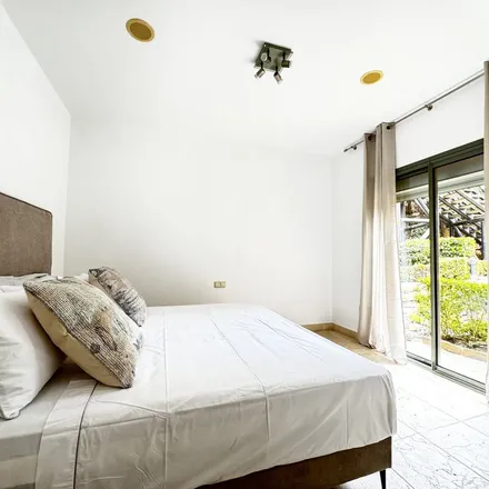 Rent this 3 bed apartment on Restaurante La Casa del Rey in Calle Santa Ana, 29680 Estepona