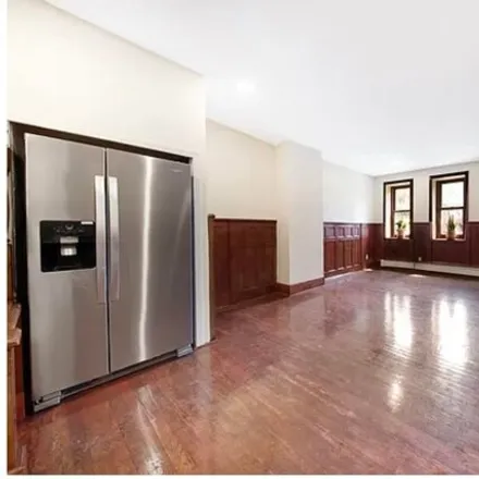 Image 2 - 135 West 122nd Street, New York, NY 10027, USA - Townhouse for rent