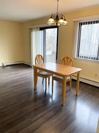 Image 4 - 15 Hillside Terrace Avenue, City of White Plains, NY 10601, USA - Condo for rent