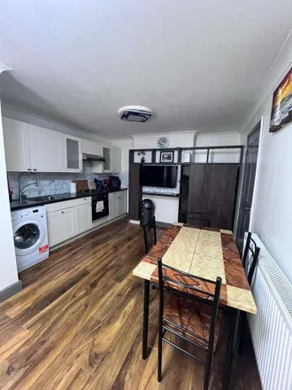 Rent this 3 bed duplex on Harley Road in London, HA1 4XF
