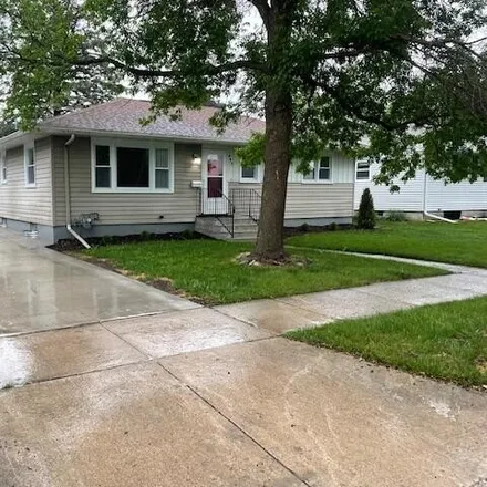 Buy this 3 bed house on 365 East Scott Street in Fond du Lac, WI 54935