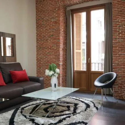 Image 9 - Hostal Oxum, Calle de Hortaleza, 31, 28004 Madrid, Spain - Apartment for rent