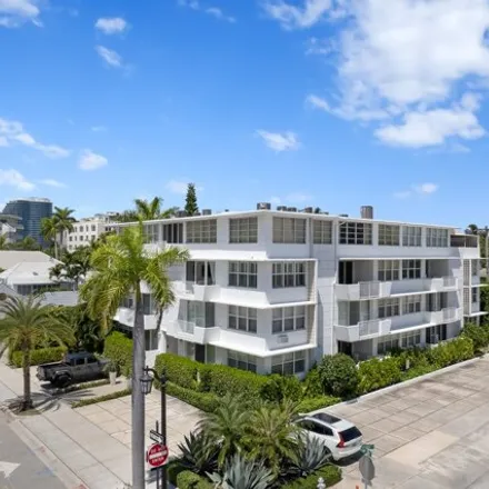 Rent this 1 bed condo on 401 Peruvian Ave Apt 302 in Palm Beach, Florida