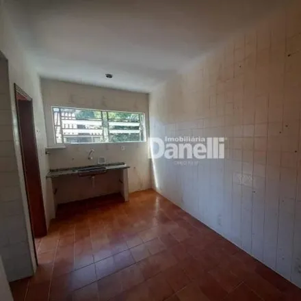 Rent this 3 bed apartment on Rua Quinze de Novembro in Centro, Taubaté - SP