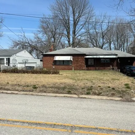 Buy this 2 bed house on 445 Milton Road in Alton, IL 62002