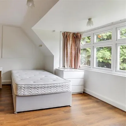 Rent this 1 bed room on 149 Whiteknights Road in Reading, RG6 7BD